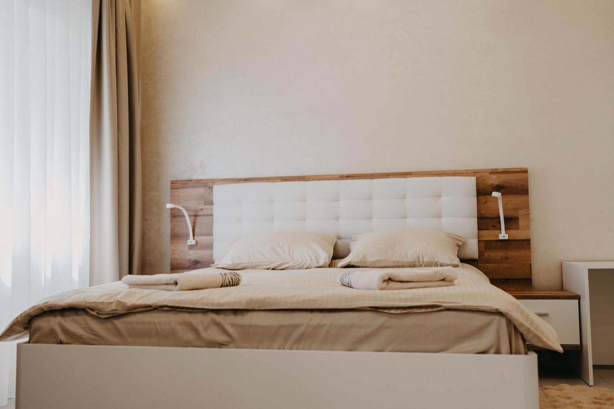 Prenociste Park Bed & Breakfast Modrica ภายนอก รูปภาพ