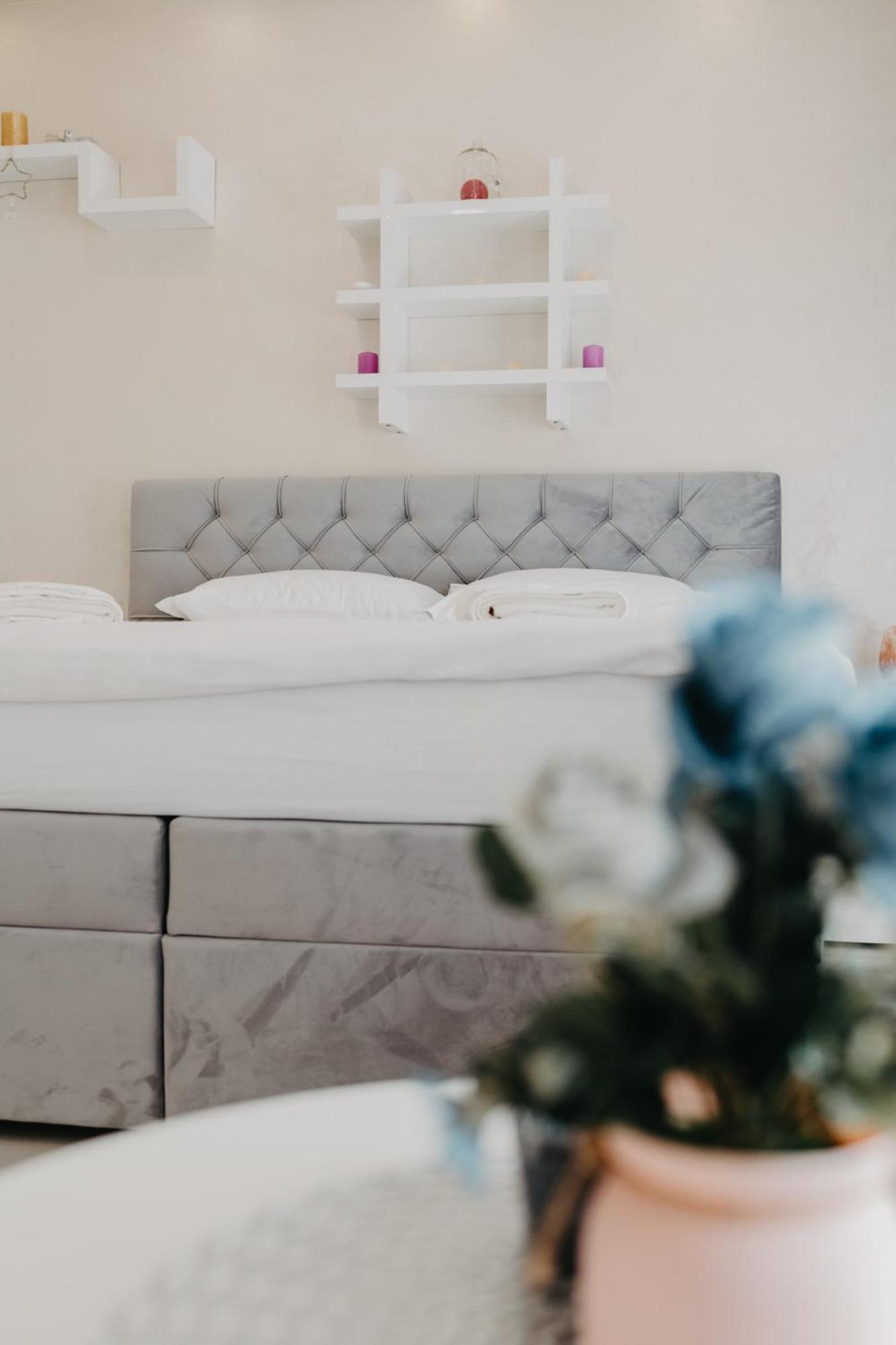 Prenociste Park Bed & Breakfast Modrica ภายนอก รูปภาพ