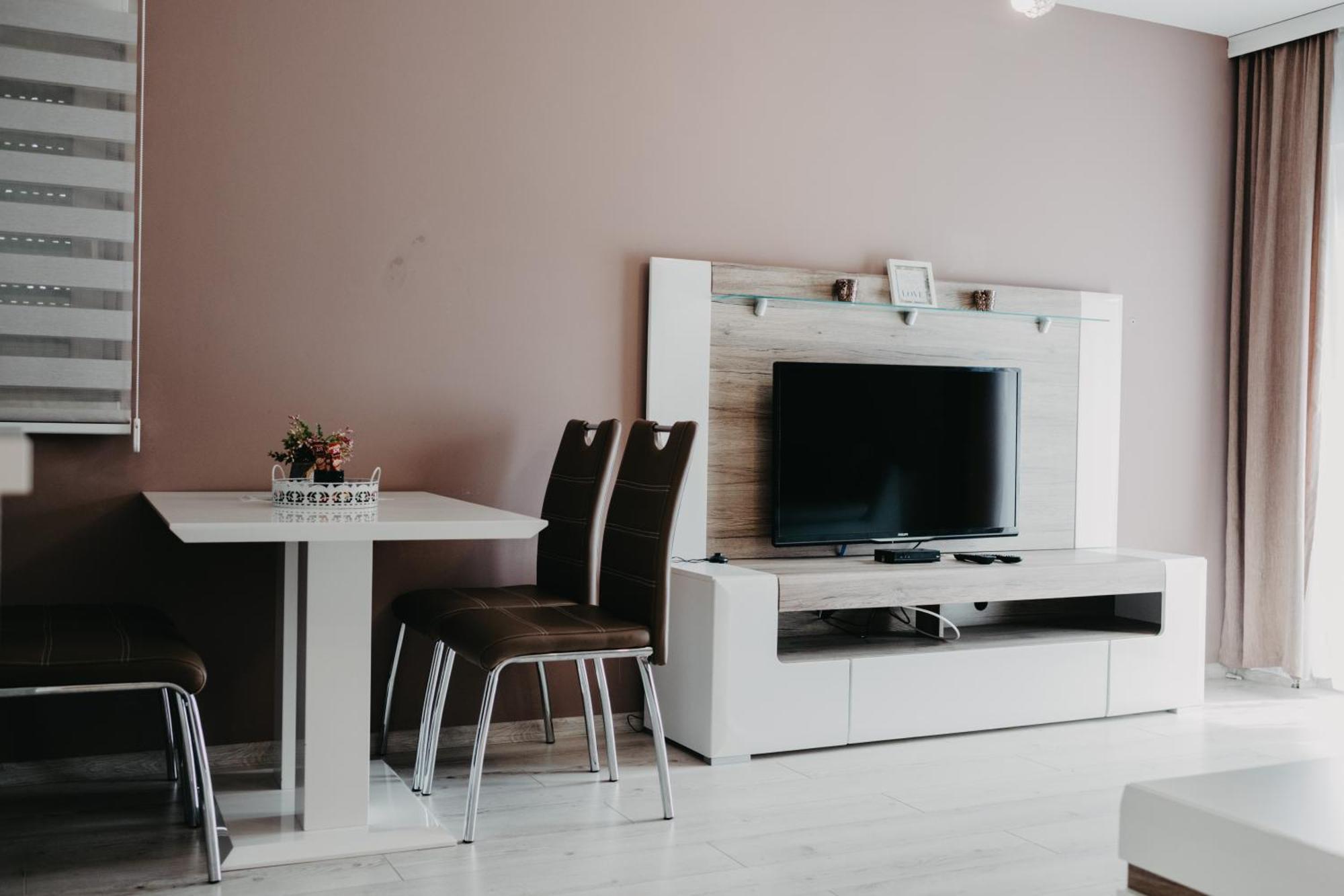Prenociste Park Bed & Breakfast Modrica ภายนอก รูปภาพ