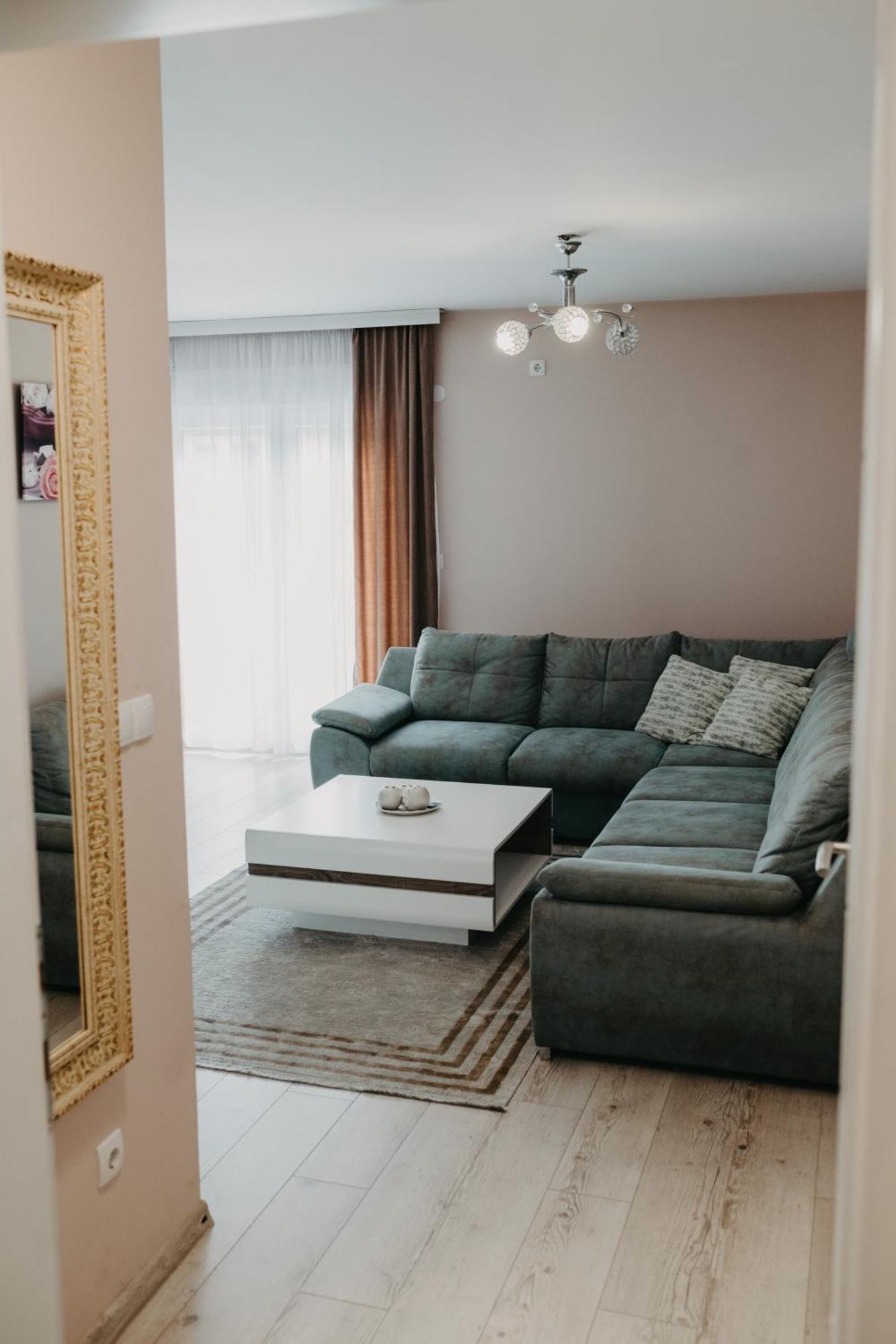 Prenociste Park Bed & Breakfast Modrica ภายนอก รูปภาพ