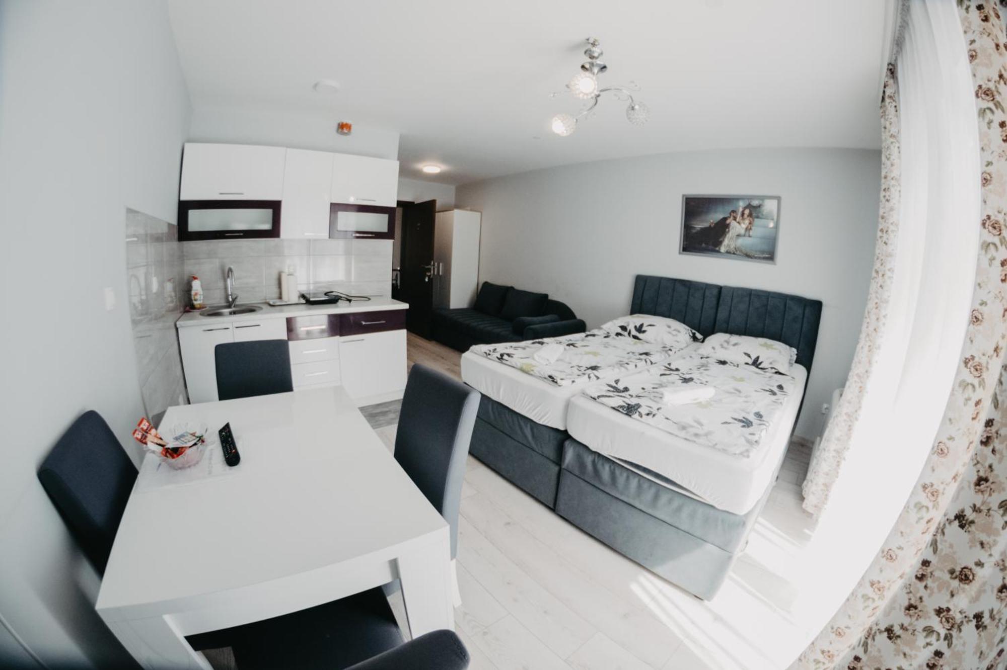Prenociste Park Bed & Breakfast Modrica ภายนอก รูปภาพ
