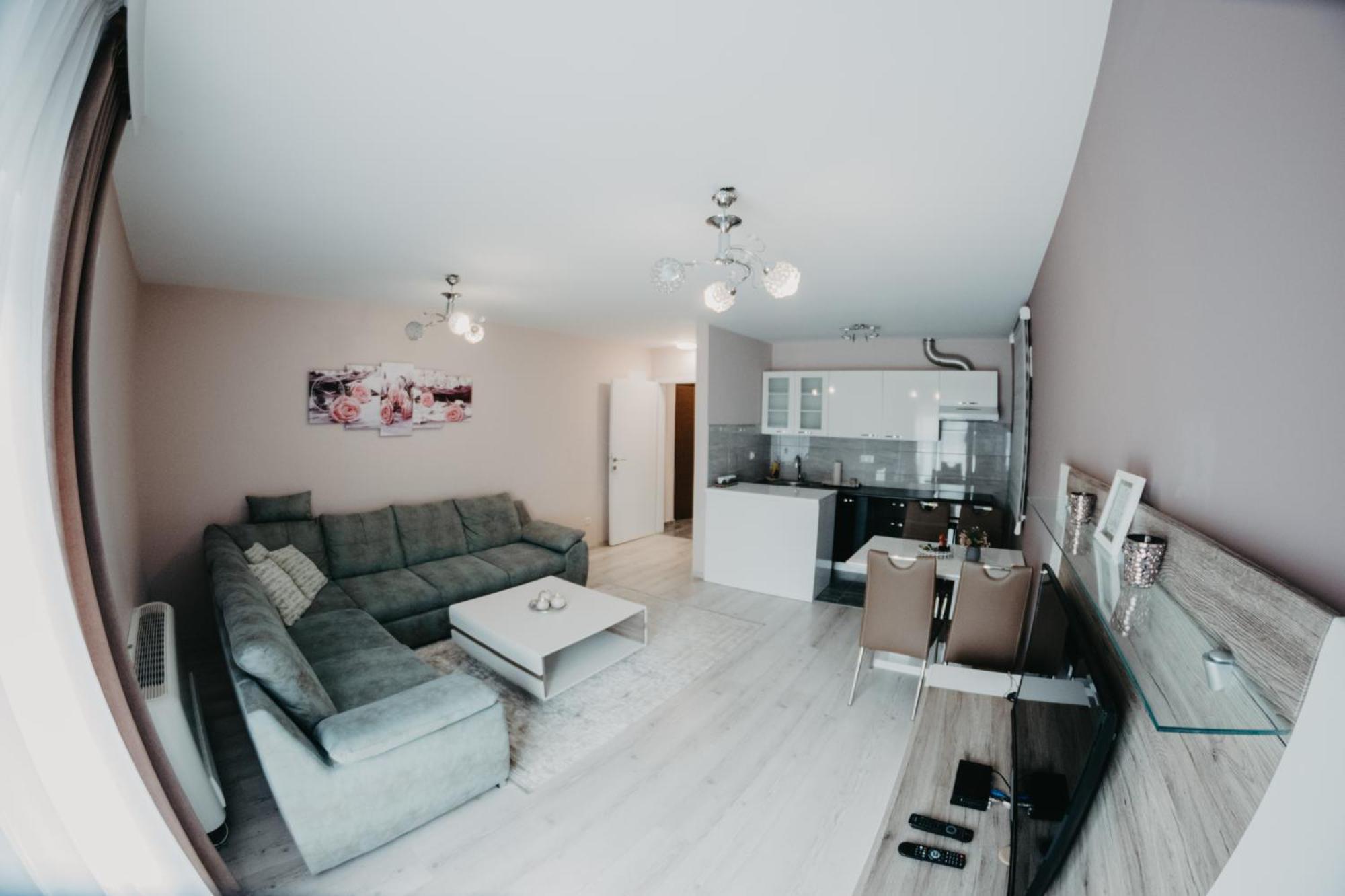 Prenociste Park Bed & Breakfast Modrica ภายนอก รูปภาพ