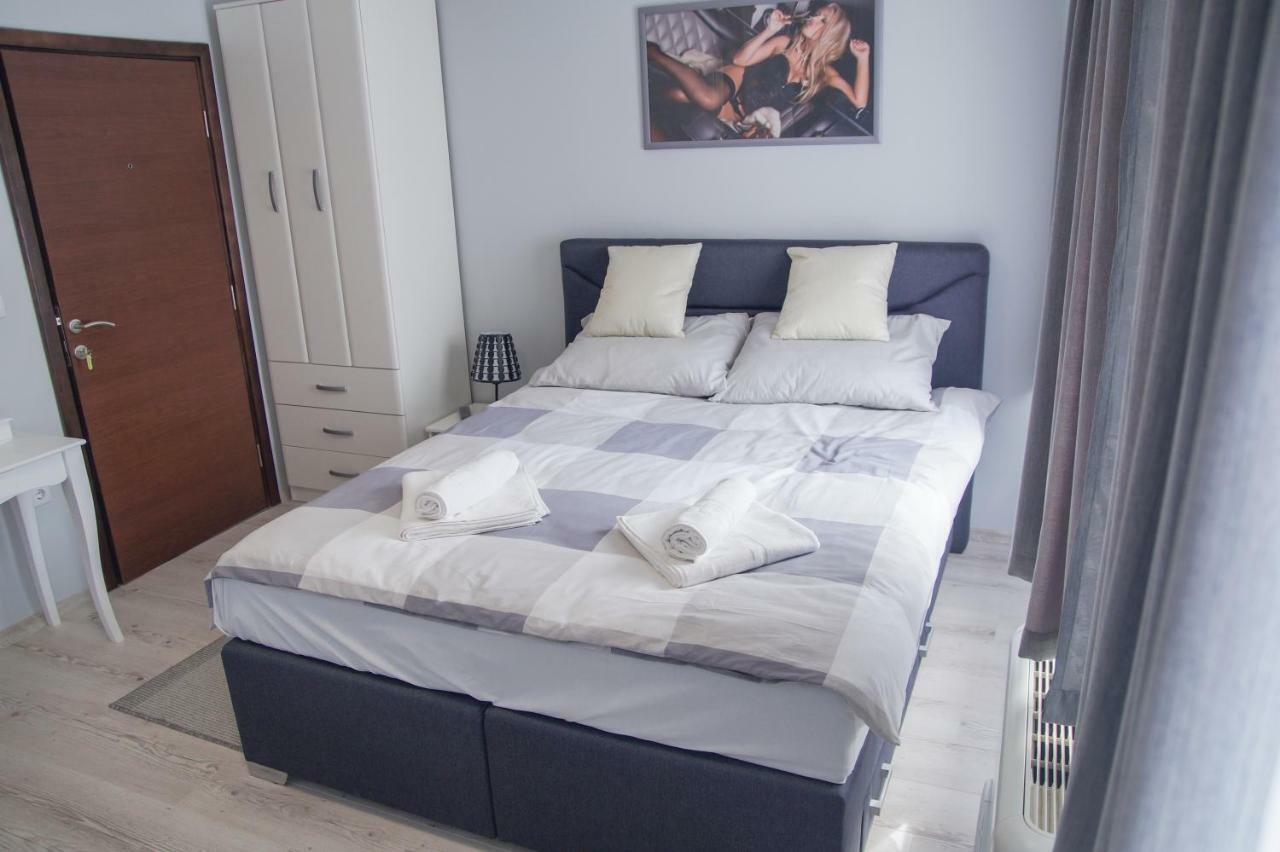 Prenociste Park Bed & Breakfast Modrica ภายนอก รูปภาพ