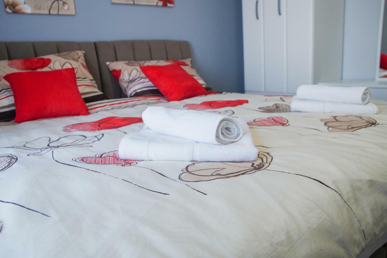 Prenociste Park Bed & Breakfast Modrica ภายนอก รูปภาพ